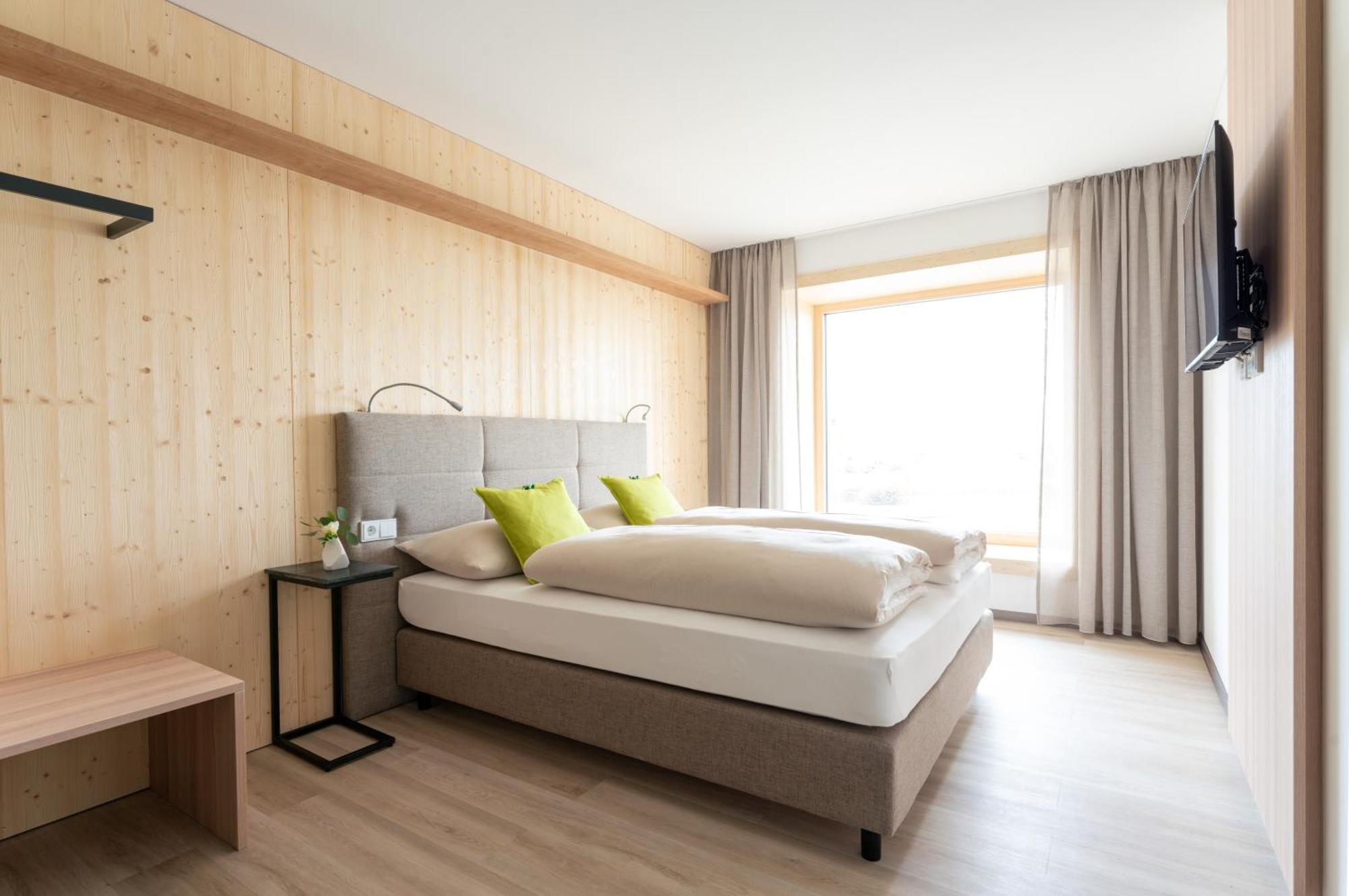Eee Hotel Eberstalzell エクステリア 写真